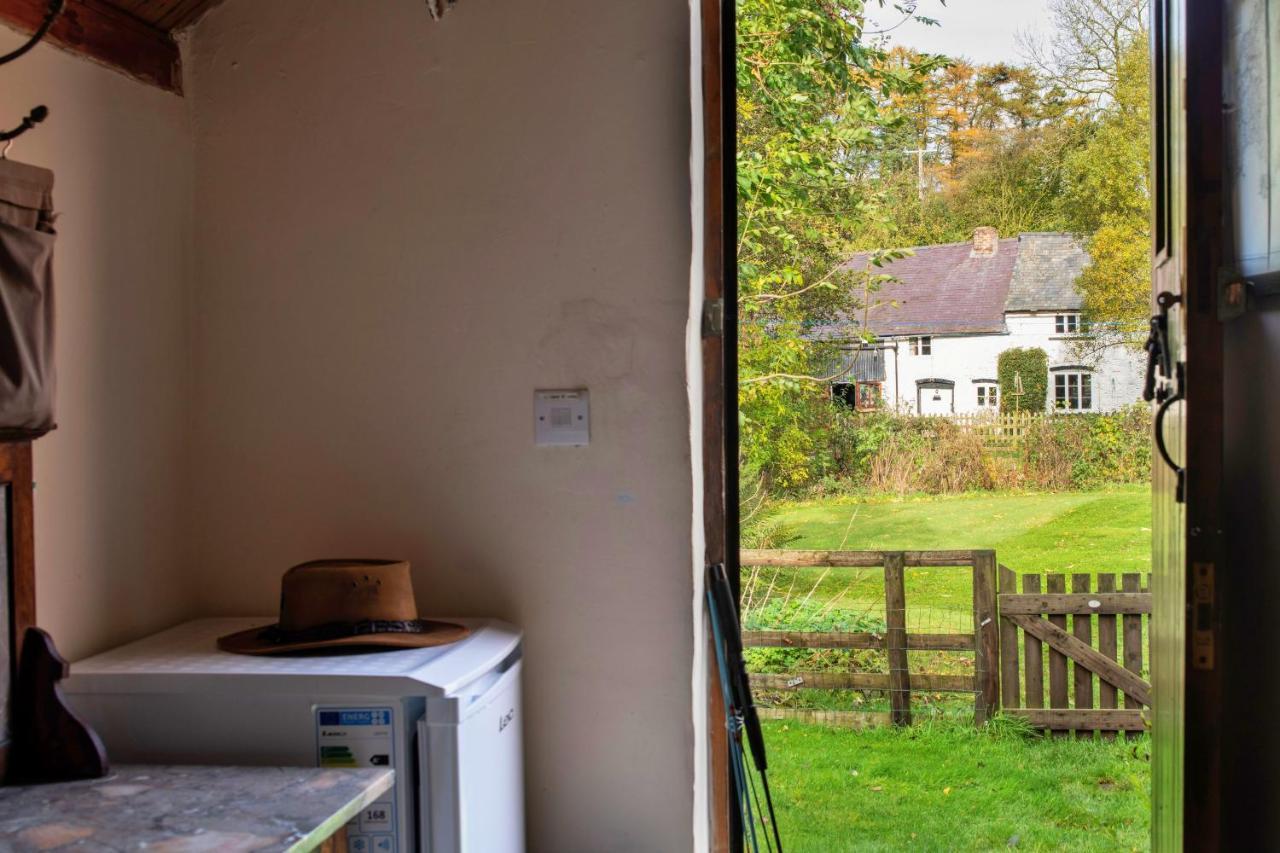 Finest Retreats - Great Cantal Granary Ландриндод Уелс Екстериор снимка