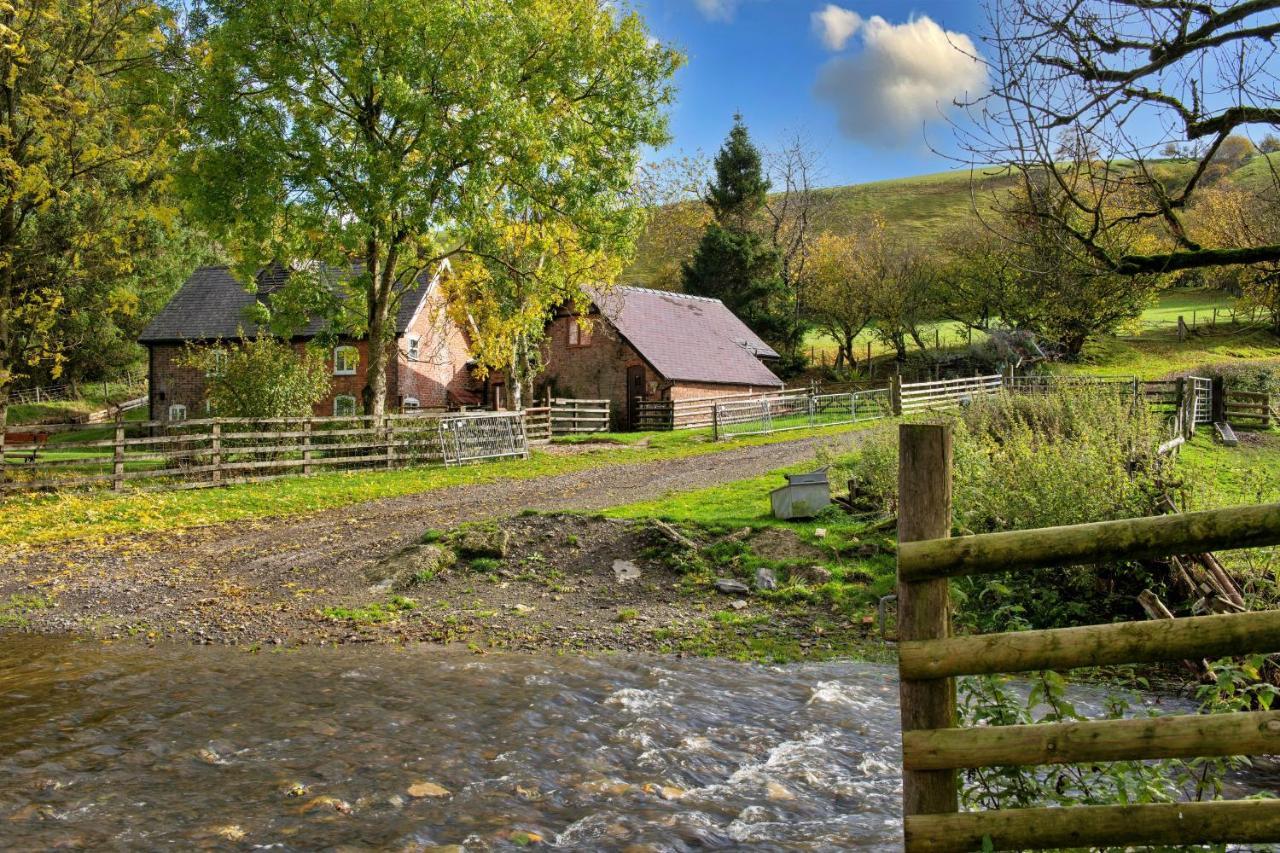 Finest Retreats - Great Cantal Granary Ландриндод Уелс Екстериор снимка